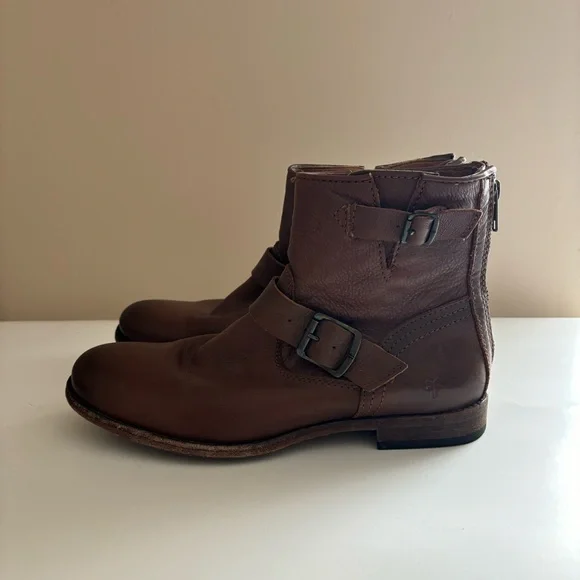 FRYE Tyler Engineer Leather Boots Women's Size 9 B Cognac Brown - Picture 2 of 9